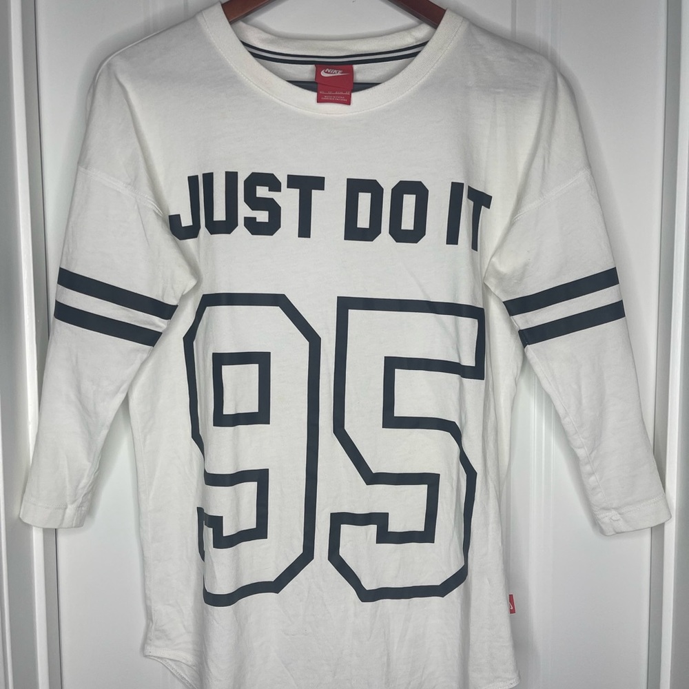 Nike long shirt white XS
